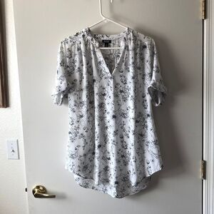 A New Approach Floral Tunic Size S Gently Used